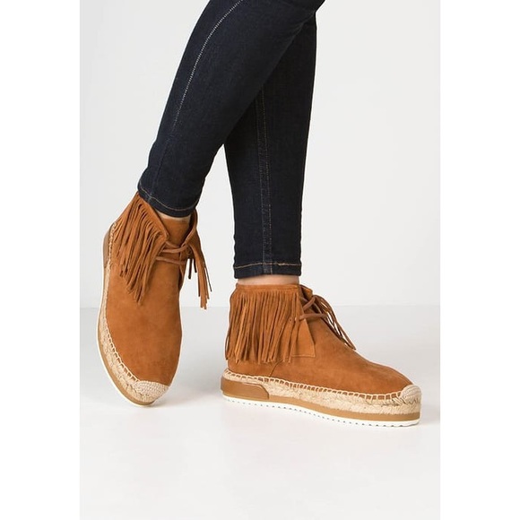 🔥⬇️ NWOT Miista Maya Fringe Espadrille Boot - Picture 11 of 12